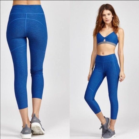 Outdoor Voices Warmup Leggings 3/4 Lengths - Size Small in Deep Sea Blue - Picture 1 of 6